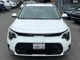 Used 2023 Kia Niro Wave image 2