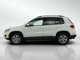 Used 2016 Volkswagen Tiguan S image 2
