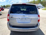 Used 2014 Chrysler Town & Country Touring-L image 5
