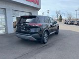 Used 2022 Nissan Rogue SV image 2