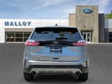 Used 2022 Ford Edge Titanium image 3