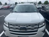 Used 2018 Ford Explorer XLT image 2