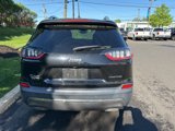 Used 2019 Jeep Cherokee Limited image 4