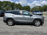 New 2024 GMC Terrain SLE w/ Driver Convenience Package image 4