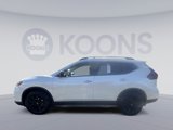 Used 2018 Nissan Rogue SV image 2