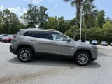 Used 2019 Jeep Cherokee Latitude Plus w/ Cold Weather Group image 2