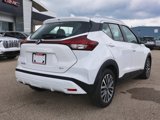 Used 2021 Nissan Kicks SV image 3