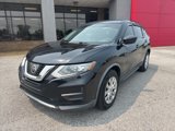 Used 2017 Nissan Rogue S image 2