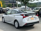 Used 2022 Toyota Prius L Eco image 4