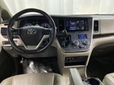 Used 2017 Toyota Sienna XLE image 5
