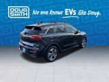 Used 2020 Kia Niro EX Premium w/ Cold Weather Package image 4