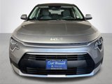 Used 2023 Kia Niro LX image 3