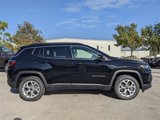 New 2025 Jeep Compass Latitude image 3
