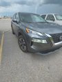 Used 2023 Nissan Rogue SV image 2