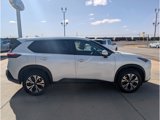 Used 2023 Nissan Rogue SV image 2