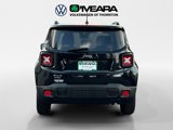 Used 2015 Jeep Renegade Latitude image 4