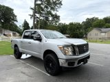 Used 2018 Nissan Titan SV image 3