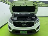 Used 2016 Kia Sorento LX image 4