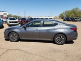 Used 2023 Nissan Altima 2.5 SV image 2