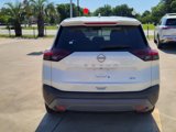 Used 2023 Nissan Rogue SV image 3