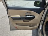 Used 2015 Kia Sedona LX w/ LX Convenience Package image 3