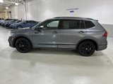 Certified 2022 Volkswagen Tiguan SE R-Line image 5