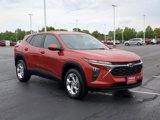Used 2024 Chevrolet Trax LS w/ LS Convenience Package image 5