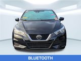Used 2021 Nissan Versa SV image 2