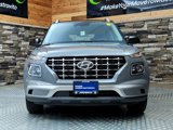 Used 2023 Hyundai Venue Limited image 2
