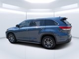 Used 2017 Toyota Highlander XLE image 5