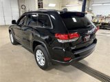Used 2021 Jeep Grand Cherokee Laredo image 4