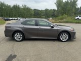 Used 2022 Toyota Camry LE image 6