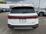 New 2025 Volkswagen Taos SE image 5