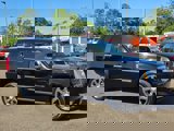 Used 2010 Cadillac Escalade Premium image 2