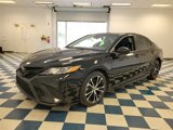 Used 2018 Toyota Camry SE image 3