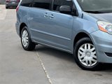 Used 2008 Toyota Sienna CE image 3