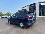 Used 2022 GMC Terrain SLE w/ Driver Convenience Package image 5
