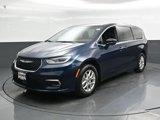 New 2025 Chrysler Pacifica Select image 5