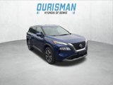Used 2021 Nissan Rogue SV image 3