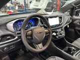New 2025 Chrysler Pacifica Limited image 4
