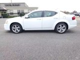 Used 2011 Dodge Avenger Lux image 4