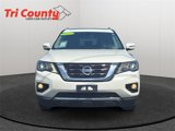 Used 2017 Nissan Pathfinder Platinum image 2