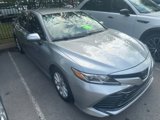 Used 2020 Toyota Camry LE image 2