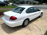 Used 2006 Ford Taurus SE image 4