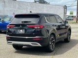 Used 2022 Mitsubishi Outlander SE image 5