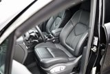 Certified 2024 Porsche Macan image 5