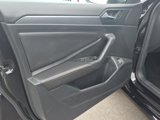 Certified 2023 Volkswagen Jetta SE w/ Panoramic Sunroof Package image 5