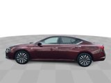 Used 2023 Nissan Altima 2.5 SV image 5