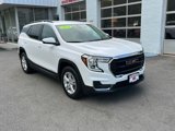 Used 2024 GMC Terrain SLE w/ Driver Convenience Package image 2