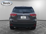 Used 2018 Toyota Highlander LE image 4